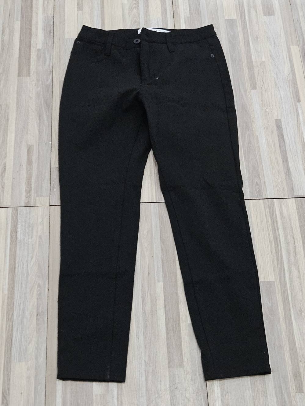 Celebrity Pink Women's Slim Straight Black Stretch Jeans